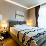 Galeon & Hotel 5*
