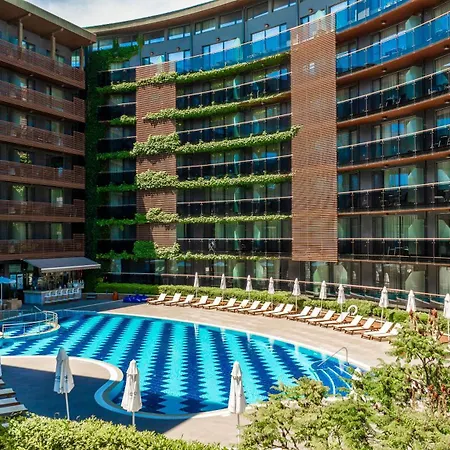 Galeon & Hotel 5*