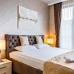 Galeon & Hotel 5*
